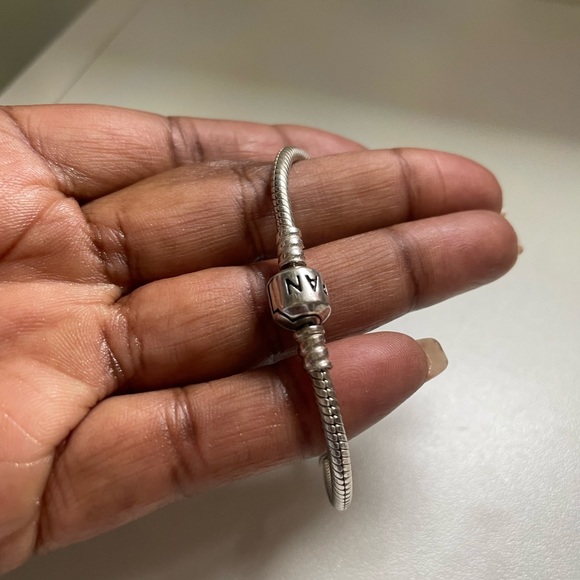 Pandora Moments Barrel Clasp Snake Chain Bracelet - Picture 2 of 7